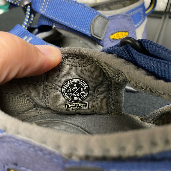 Keen Newport H2 Waterproof Sandals - Boys 4 - Picture 9 of 9